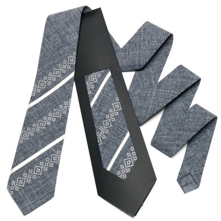 Вышитый галстук - №756