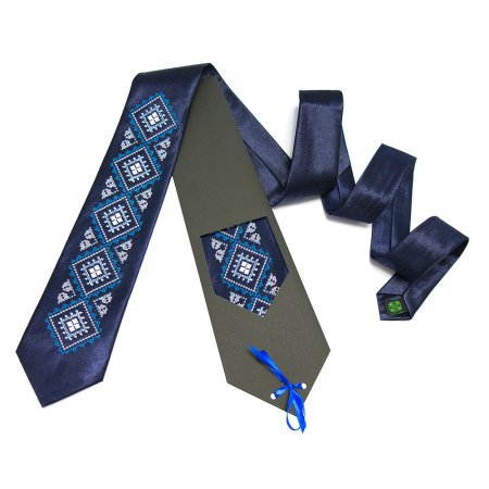 Вышитый галстук - "Громовик"